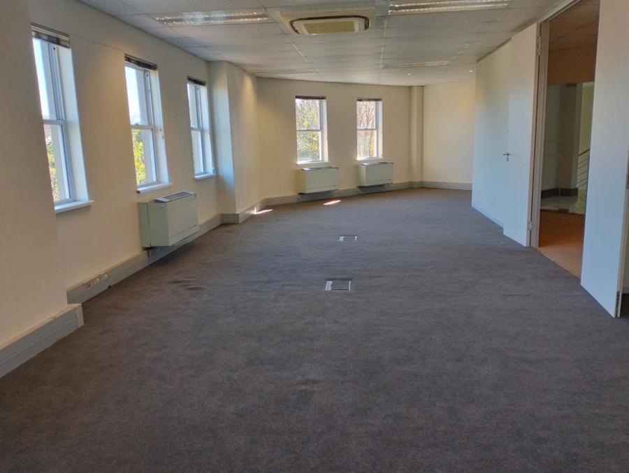 To Let commercial Property for Rent in Rosenpark Western Cape